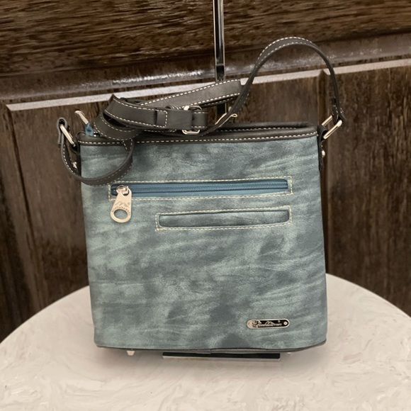 Montana West Bling Bling Collection Crossbody - Picture 3 of 6
